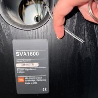 Diffusori da pavimento della JBL