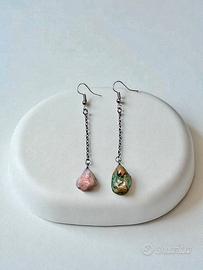 Orecchini pendenti in quarzo rosa e unakite