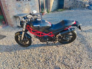 Ducati 695 monster 