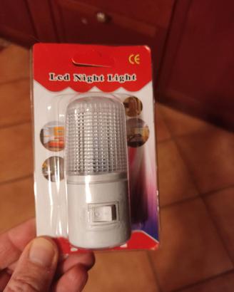 Luce notturna a Led nuova