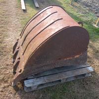 Benna 70 cm per escavatore 150 ql