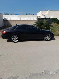 Mercedes E200