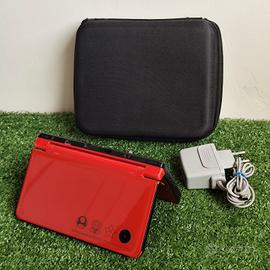 Nintendo DSI XL 25th Anniversary Super Mario Rossa
