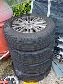 Gomme e cerchi per lancia Voyager