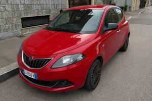 Lancia Ypsilon 1.0 70cv Hybrid Gold