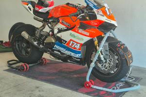 Ducati Panigale 1199r pista 