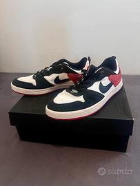 Scarpe Nike numero 40. 10€