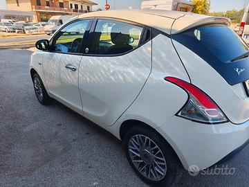 lancia Ypsilon GPL neopatentati 