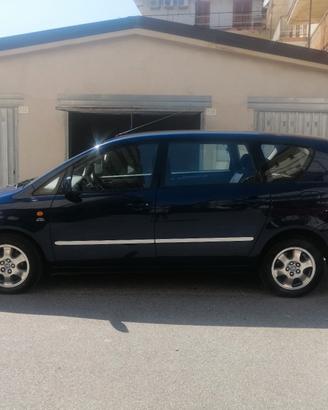 Toyota Avensis Verso 