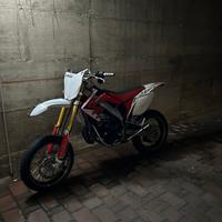 Plastiche e ricambi hm 50