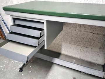 tavolo da lavoro vintage
