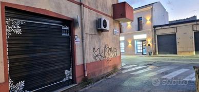 Sestu Centro locale commerciale alta visibilità