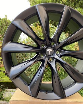 CERCHI 21 - 22 TESLA MADE IN GERMANY