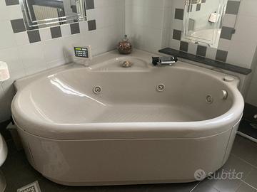 Vasca per idromassaggio anni ‘90