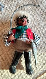 Statuetta vintage del riccio Mecki pescatore