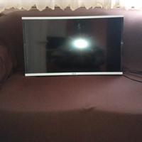 akai 32 pollici curve