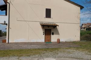 Casa piu' terreno edificabile