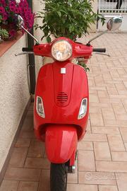 Piaggio Vespa 50 LX - 2011