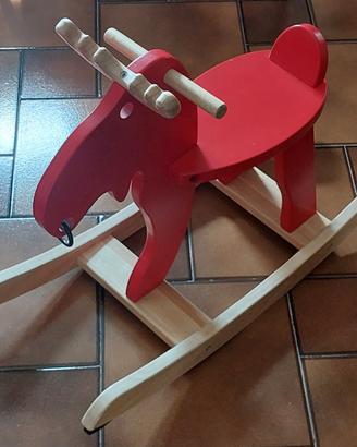 Cavallo a dondolo in legno come nuovo