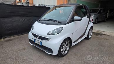 Smart ForTwo 1000 52 kW MHD cabrio neo patentati m