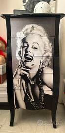Comodino Marilyn Monroe