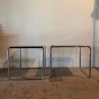 Coppia di tavolini modello "Laccio" Gavina 