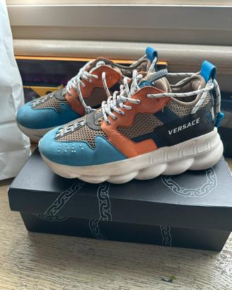 Versace chain reaction