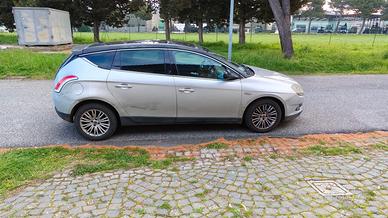 lancia delta 1.4 turbo gpl