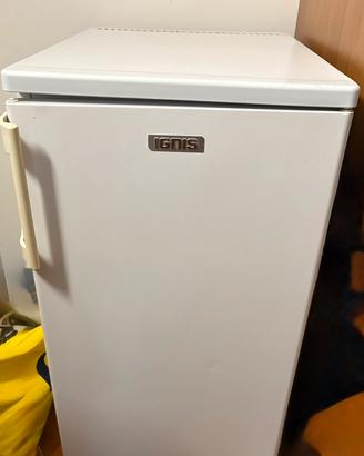 Frigo piccolo da camera