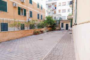 MONOLOCALE A ROMA