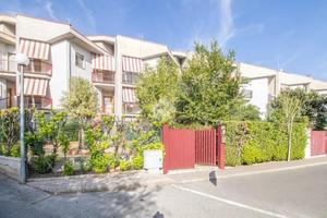 VILLA A SCHIERA CENTRALE A RIETI