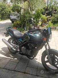 Kawasaki ER 500 