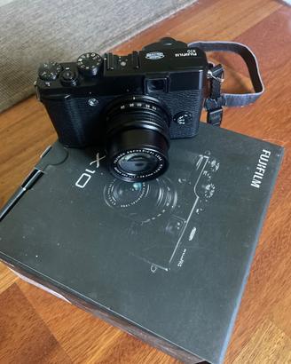 Fujifilm x10  mirrorless