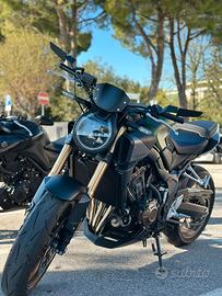 Honda CB650R E-Clutch Marzo 2025 Pari al Nuovo
