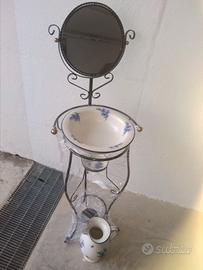 Mobile bagno in chiave retrò