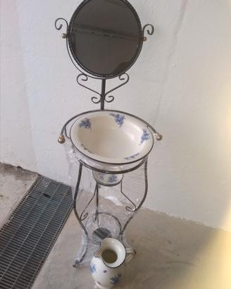 Mobile bagno in chiave retrò