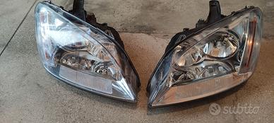 Fari anteriori ford c max 2006