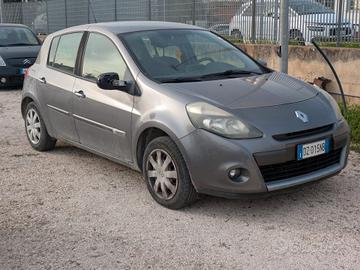 Renault Clio 1.2 16V 5 porte Luxe