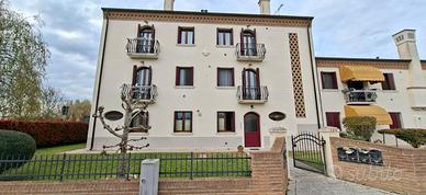 Polesella prestigioso appartamento al p. terra