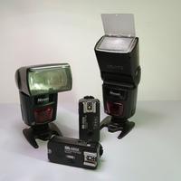 2 Flash + 2 Trigger. NIKON