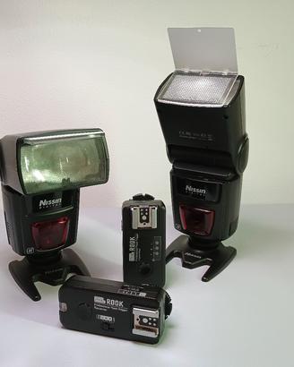 2 Flash + 2 Trigger. NIKON