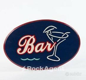 BAR IN ZONA PEDONALE