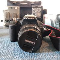 Canon 600D e molteplici accessori