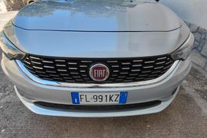 auto Fiat Tipo 1.6 multijet Lounge
