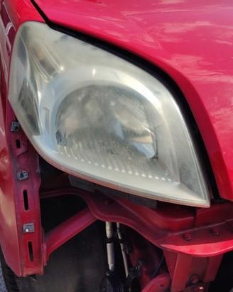 Proiettore destro FIAT QUBO del 2012