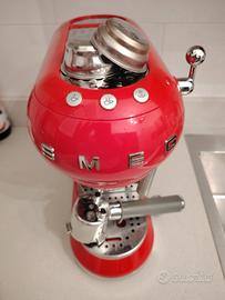 Macchina caffè SMEG  ROSSA 