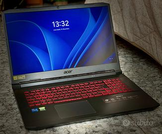 Acer Nitro 5 17.3” - Intel i7, RTX 3050, 144Hz