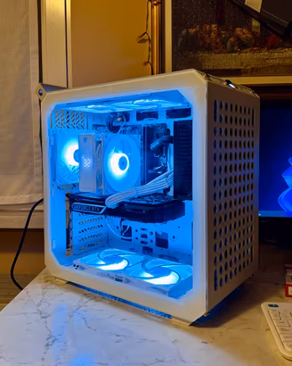 PC Gaming - RTX 4060 / i7 10700 / 16GB 3200mhz