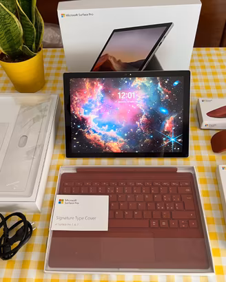Microsoft Surface Pro 7 i5 8GB 128GB con tastiera,
