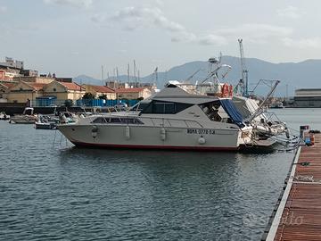 Center Craft Corvette 37 Fly 